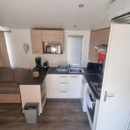 401 Emplacement Prestige Au Mar Estang 4 Etoiles Hotel *